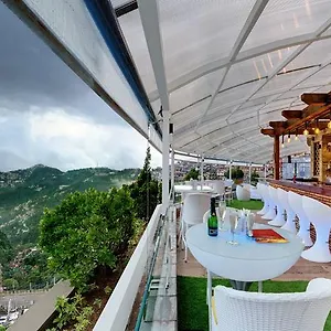 Combermere Hotel